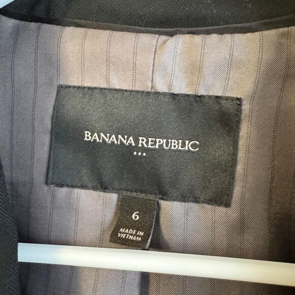 Black Short Blazer - Picture 4 of 4